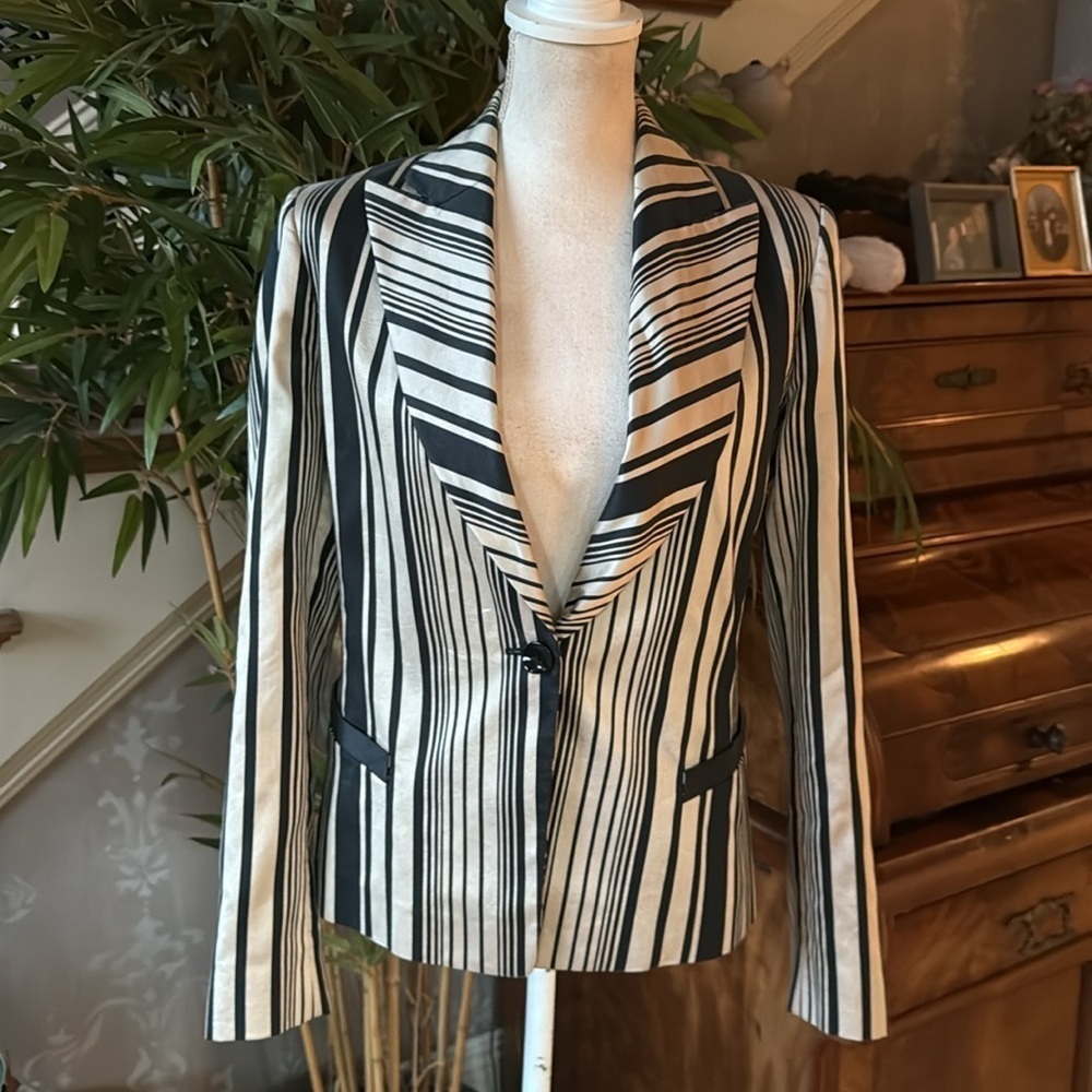 Dana Buchman ladies long sleeve jacket/blazer size 8 good condition - Picture 11 of 15